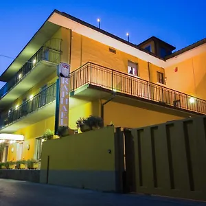 https://hotel-raphael.it-tuscanyhotel.com